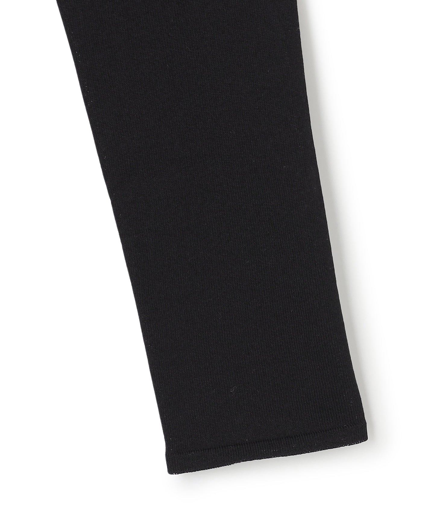 LUSTROUS SYNTHETIC KNIT / TOPS