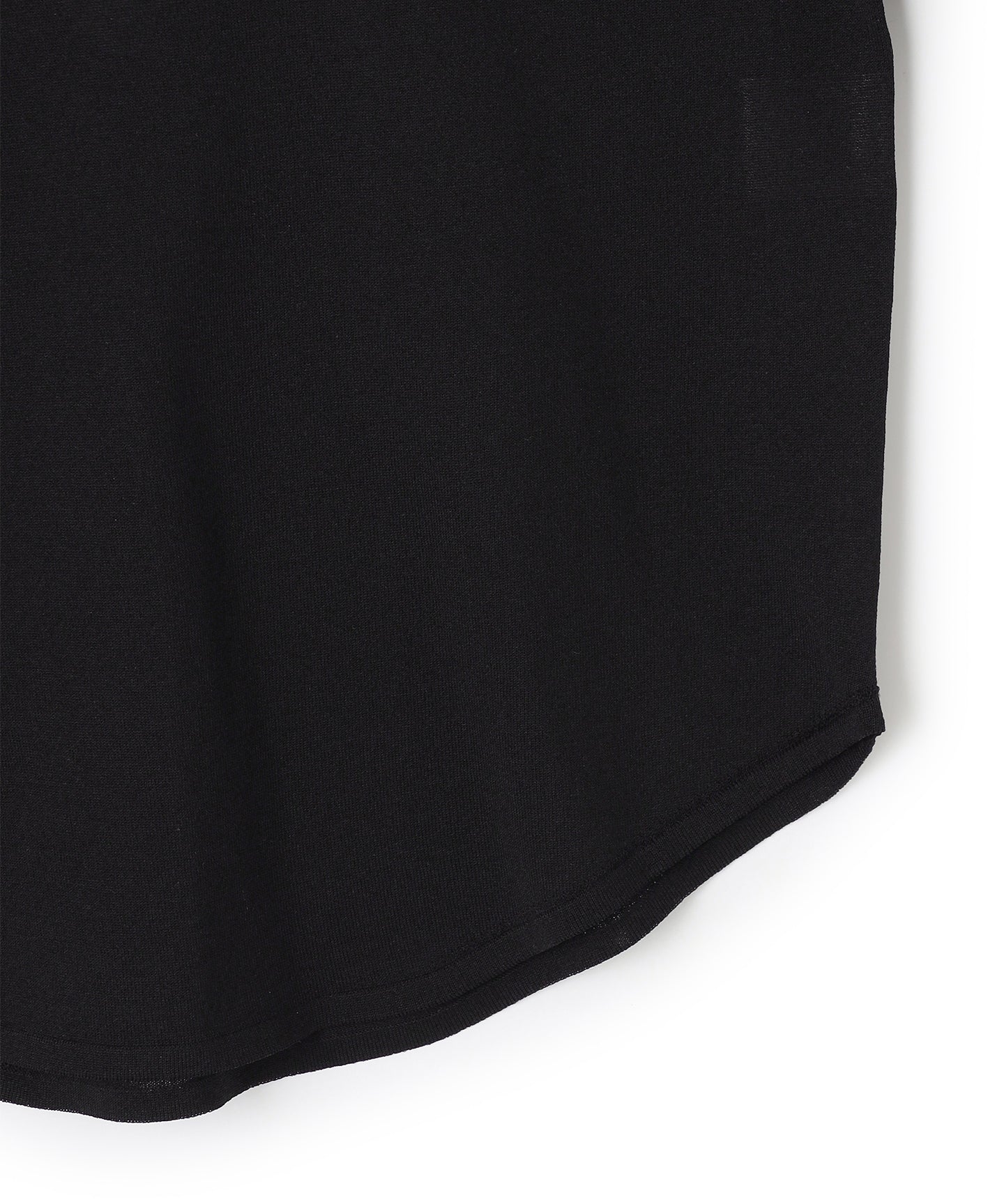 LUSTROUS SYNTHETIC KNIT / TOPS