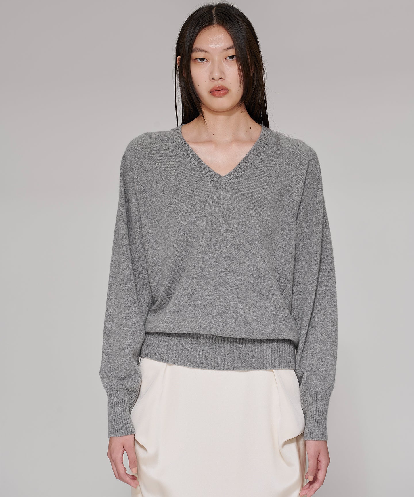 CASHMERE MIDDLE  GAUGE / V NECK KNIT