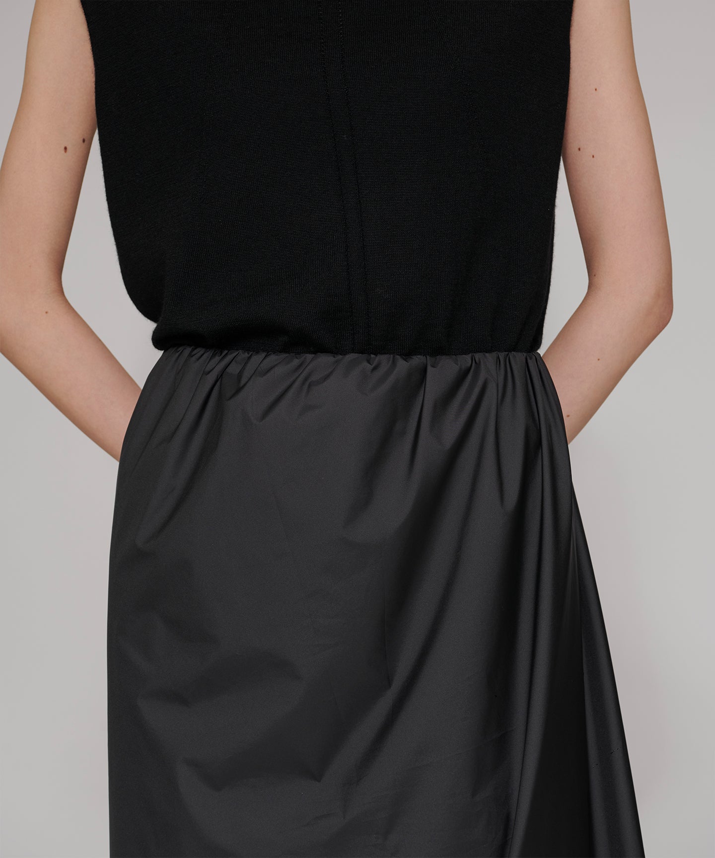 RECYCLED TAFFETA / SKIRT