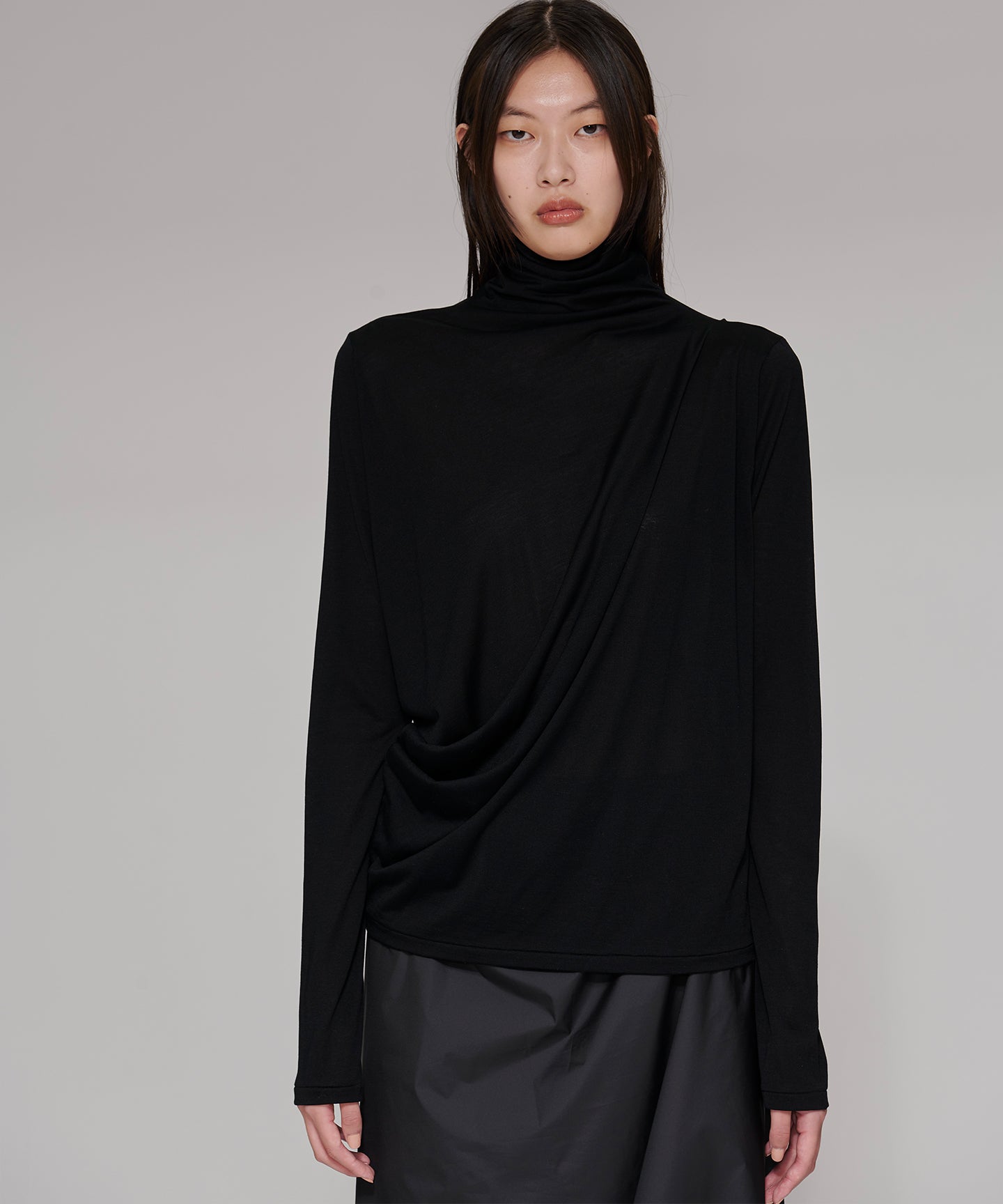 SILK JERSEY / HIGHNECK PULLOVER