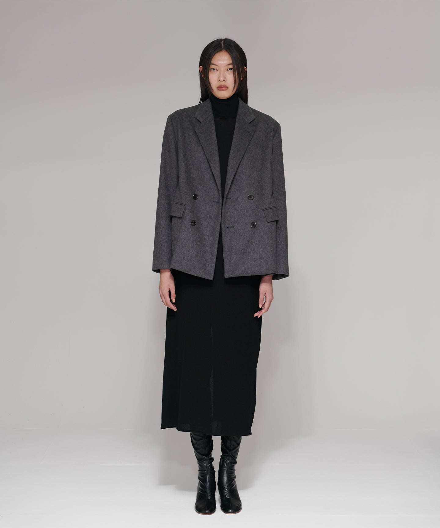 LUSTROUS SYNTHETIC KNIT / DRESS