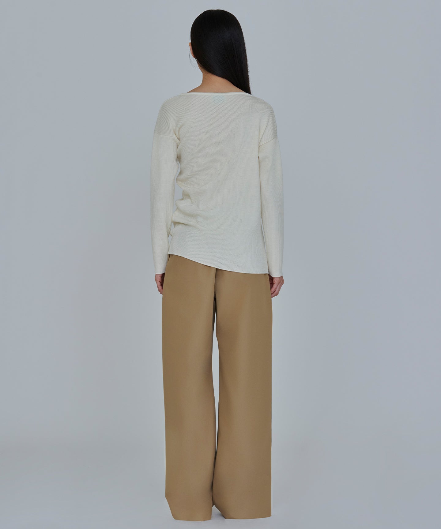 COTTON POLYESTER GABARDINE / DOUBLE PLEATED TSUTSUMU PANTS