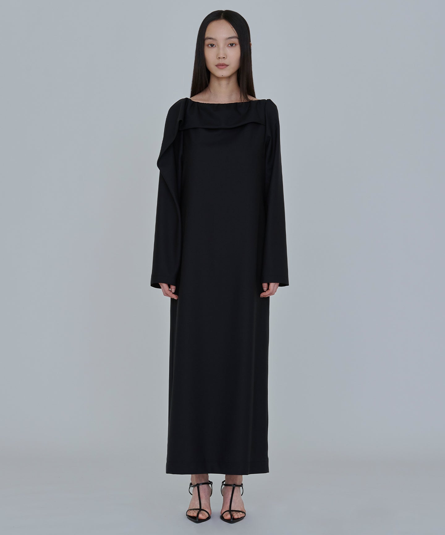 WOOL TROPICAL / DRAPE CONTINUED DRESS