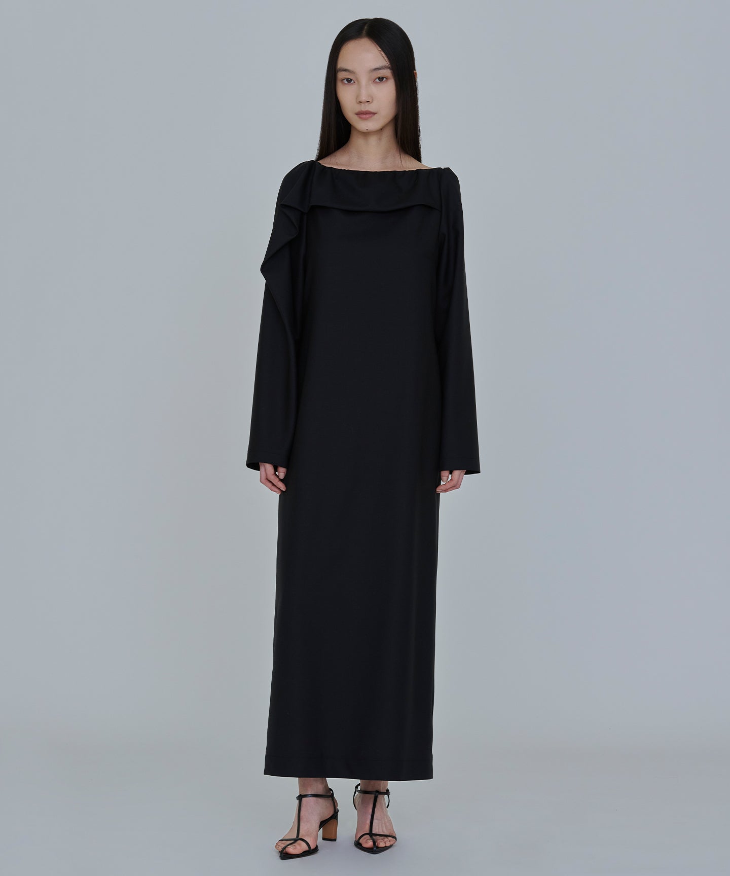 WOOL TROPICAL / DRAPE CONTINUED DRESS