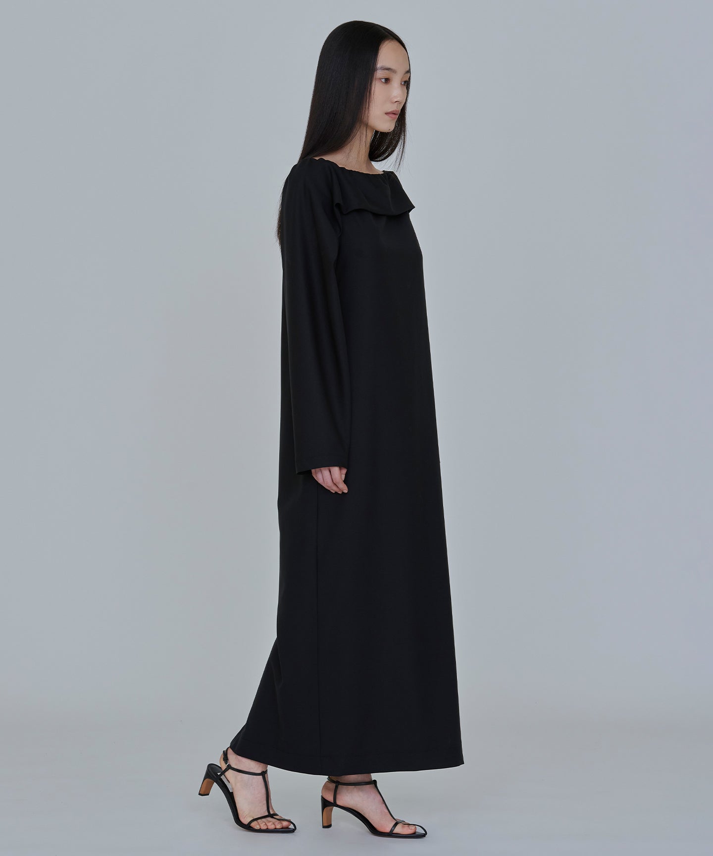 WOOL TROPICAL / DRAPE CONTINUED DRESS