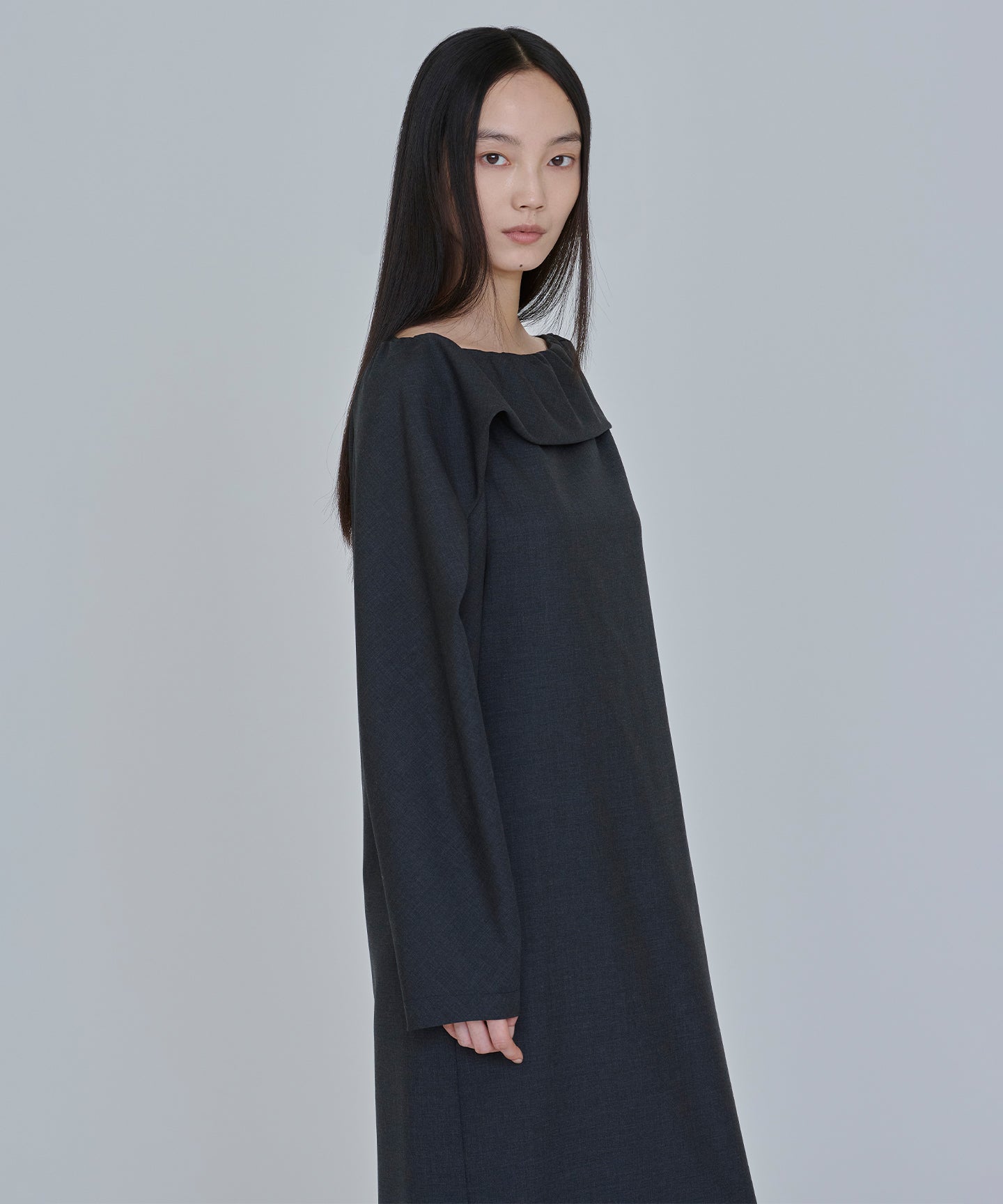 WOOL TROPICAL / DRAPE CONTINUED DRESS