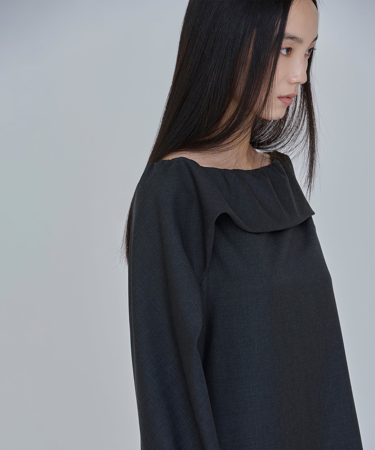 WOOL TROPICAL / DRAPE CONTINUED DRESS