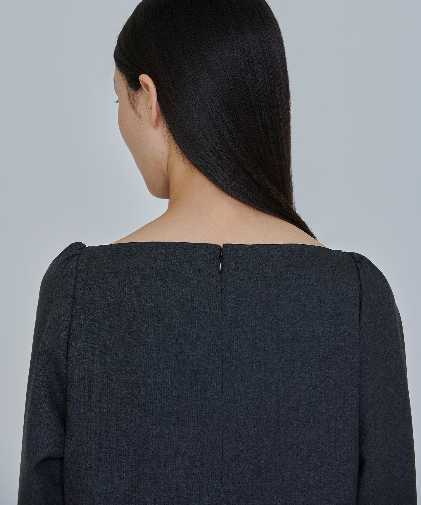 WOOL TROPICAL / DRAPE CONTINUED DRESS
