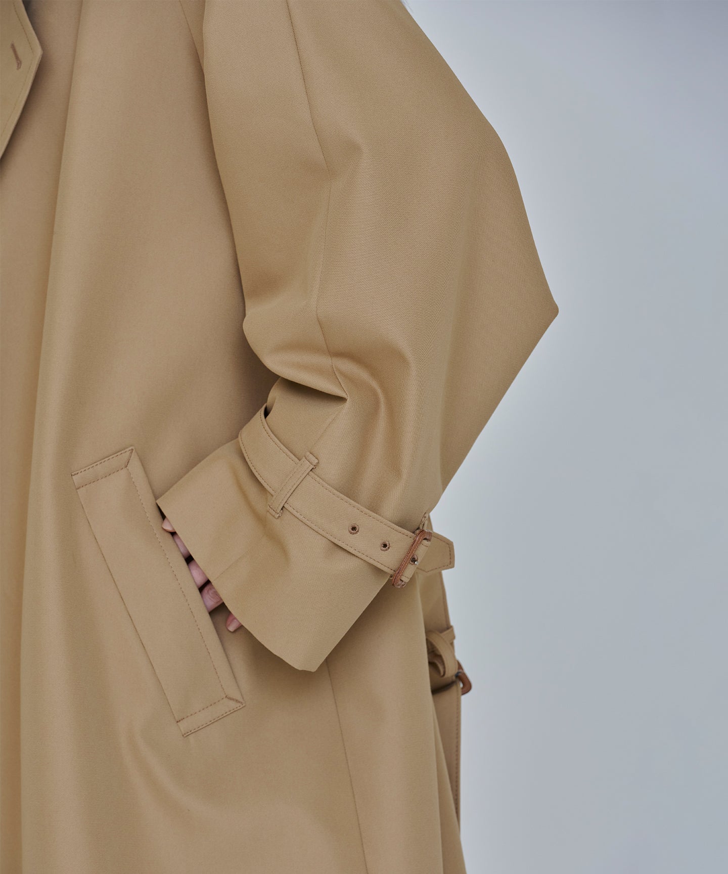 COTTON POLYESTER GABARDINE / WRAP MINIMAL TRENCH COAT