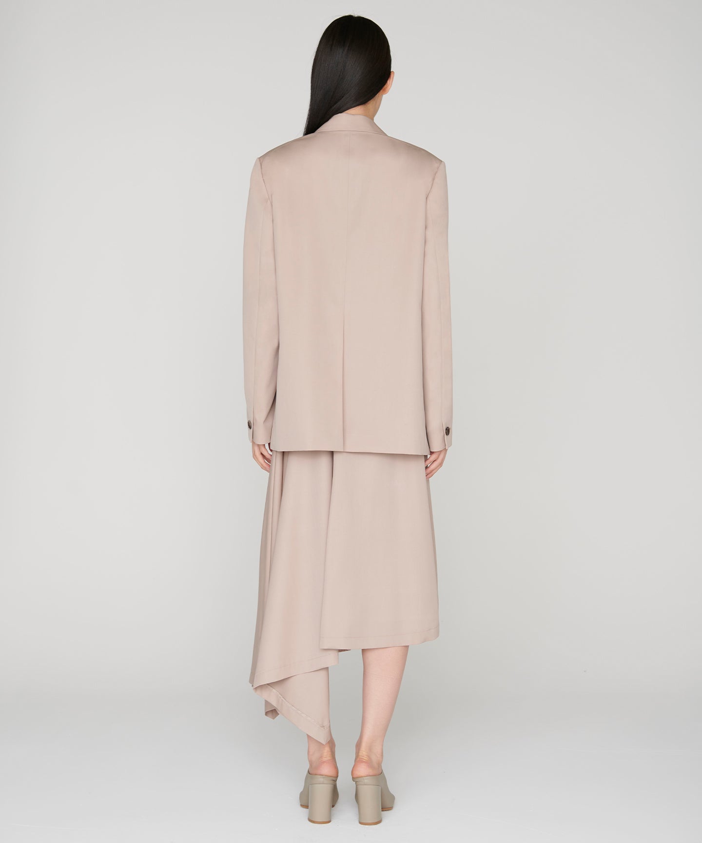 WOOL GABARDINE / PLEATED ASYMMETRY SKIRT