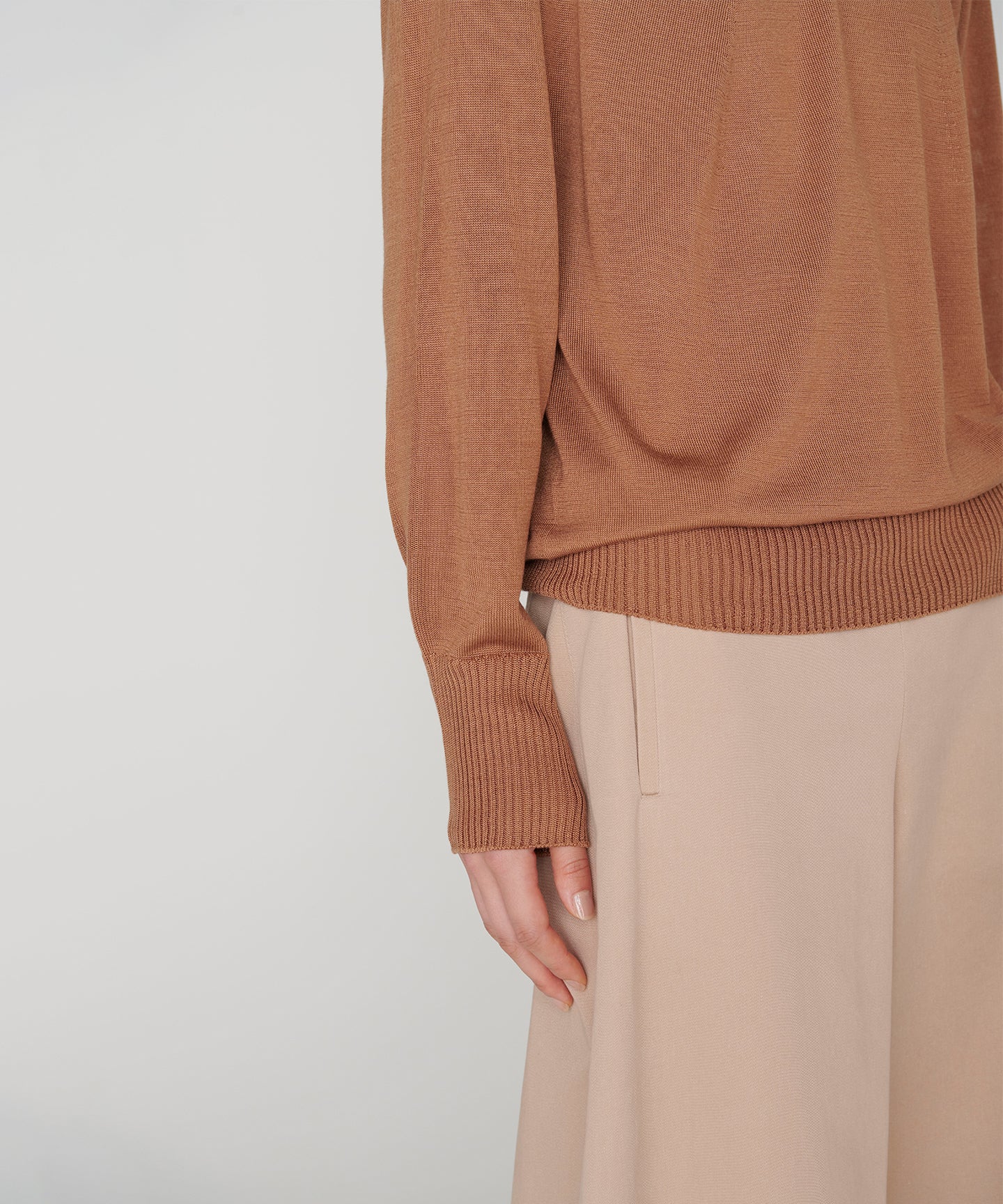 SILK WHOLEGARMENT / CREWNECK TSUTSUMU SWEATER