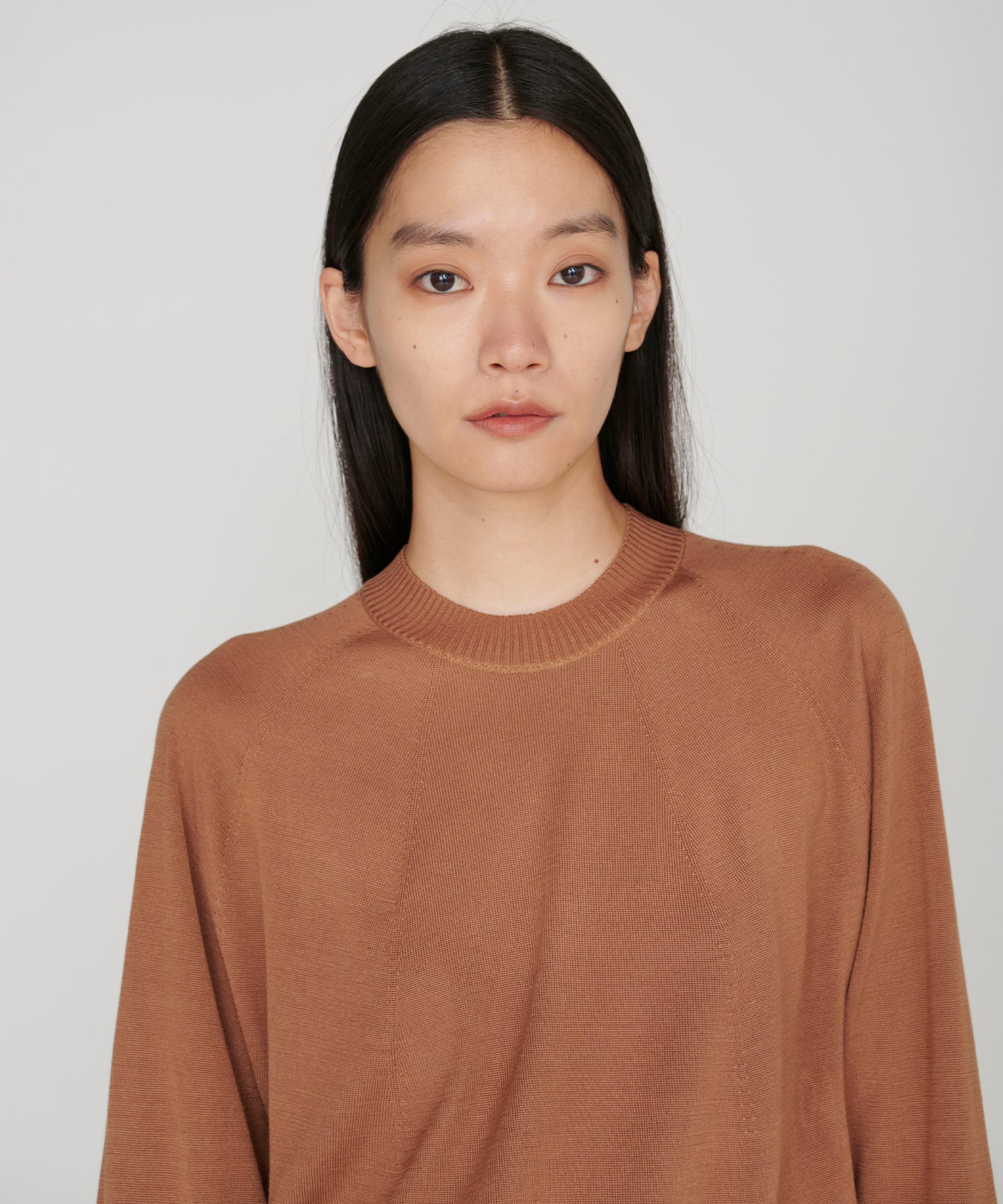 SILK WHOLEGARMENT / CREWNECK TSUTSUMU SWEATER