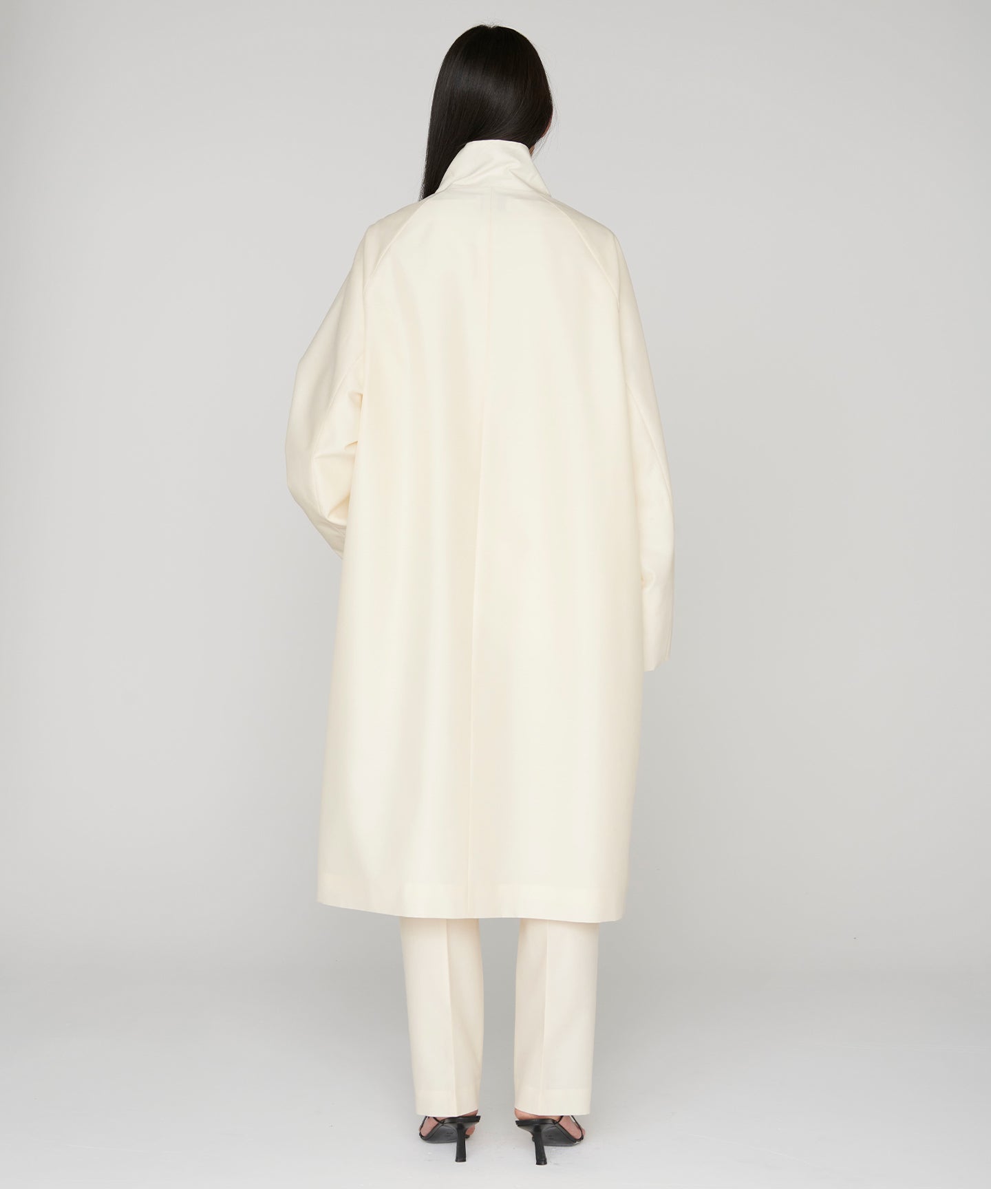 WOOL SILK / HOODY CURVY COAT