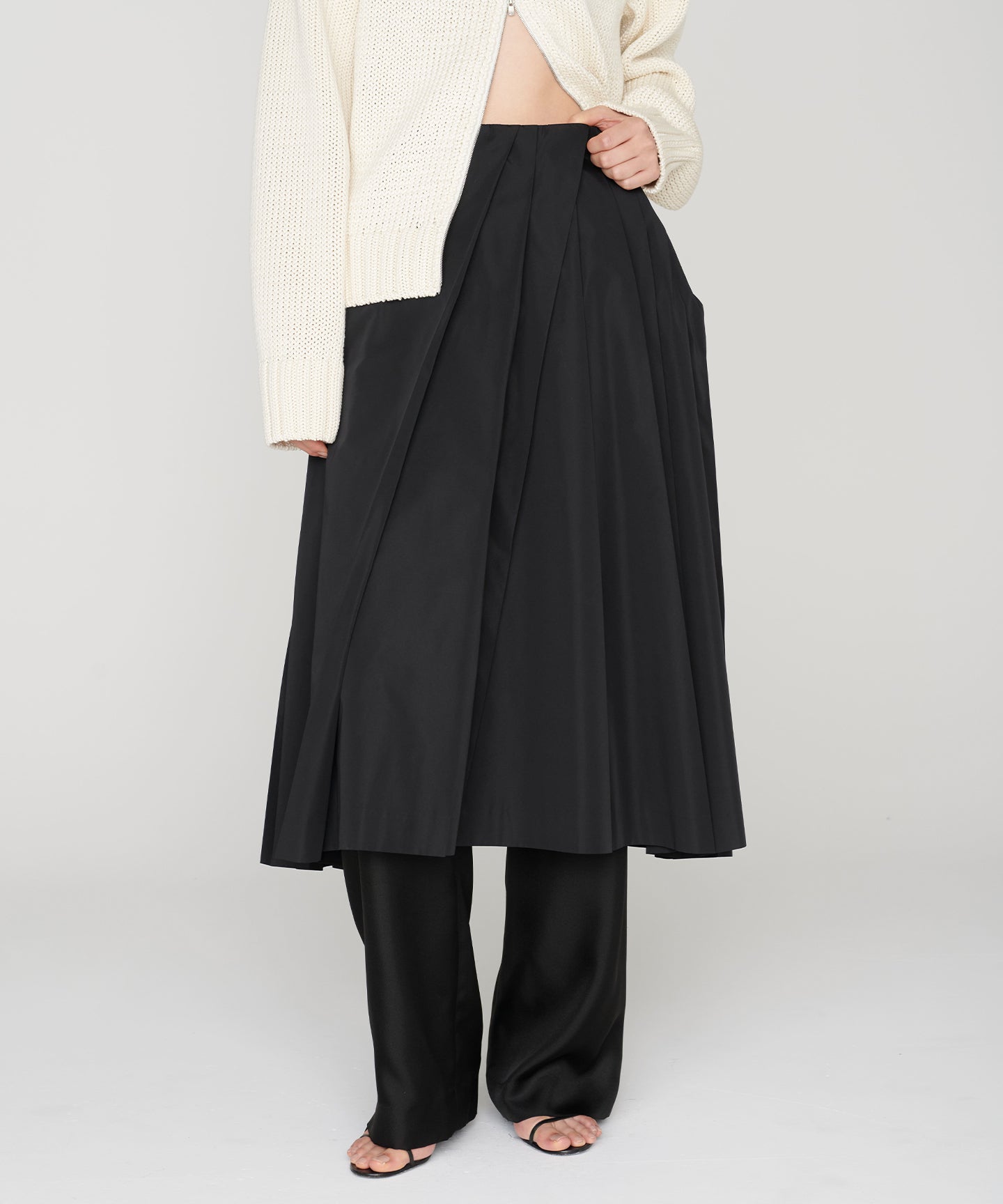 POLYESTER SILK TAFFETA / PLEATED A-LINE SKIRT
