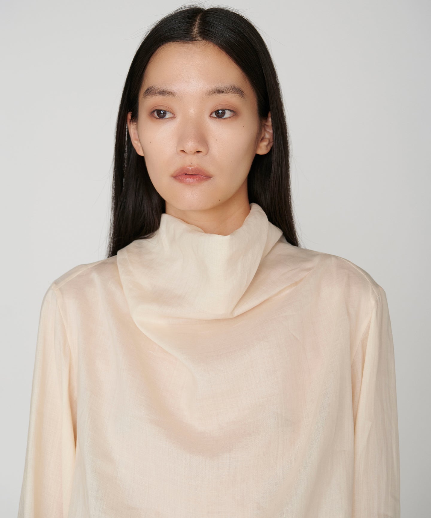 RAMIE SILK LAWN / DRAPEYNECK BLOUSE