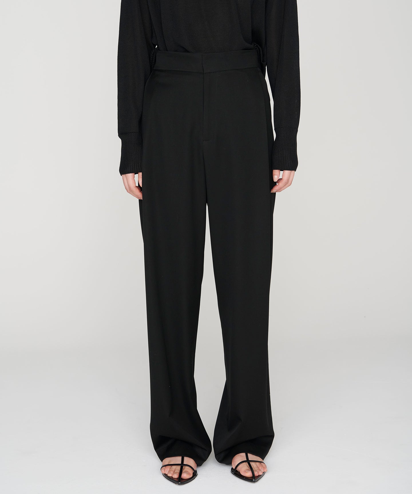 WOOL GABARDINE / SINGLE PLEATED TSUTSUMU PANTS