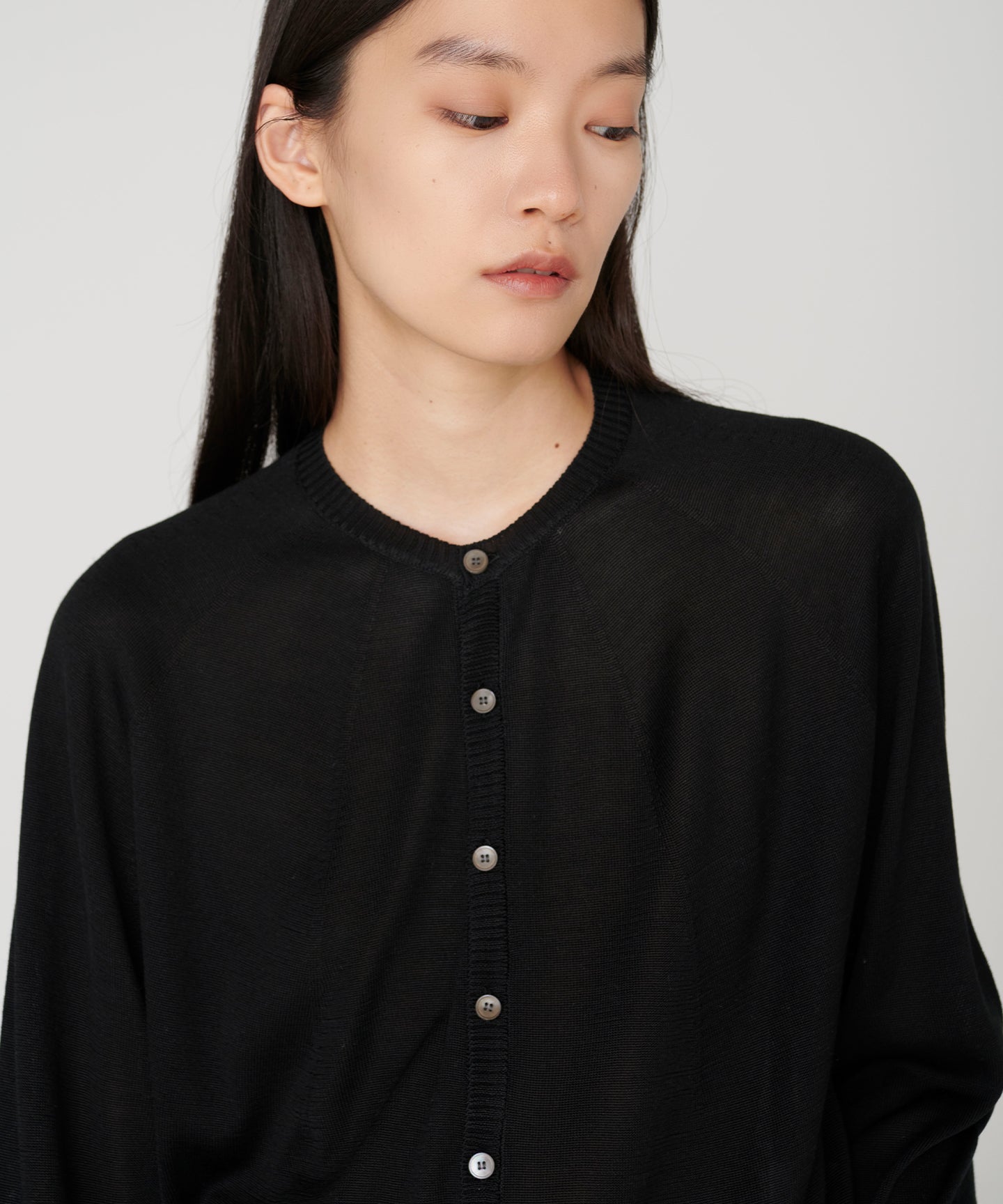 SILK WHOLEGARMENT / CREWNECK TSUTSUMU CARDIGAN