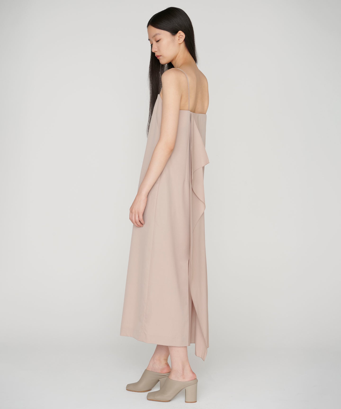 WOOL GABARDINE / PLEATED DRESS