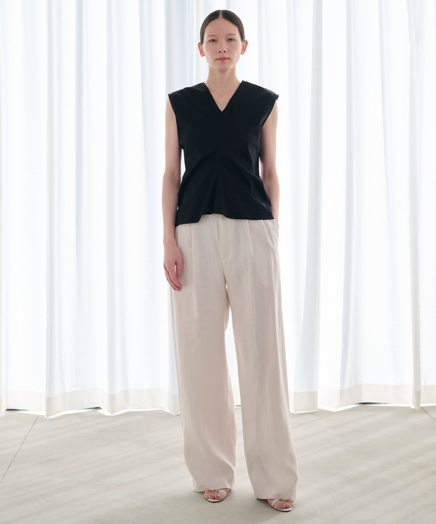 LINEN HERRINGBONE / DOUBLE PLEATED TSUTSUMU PANTS