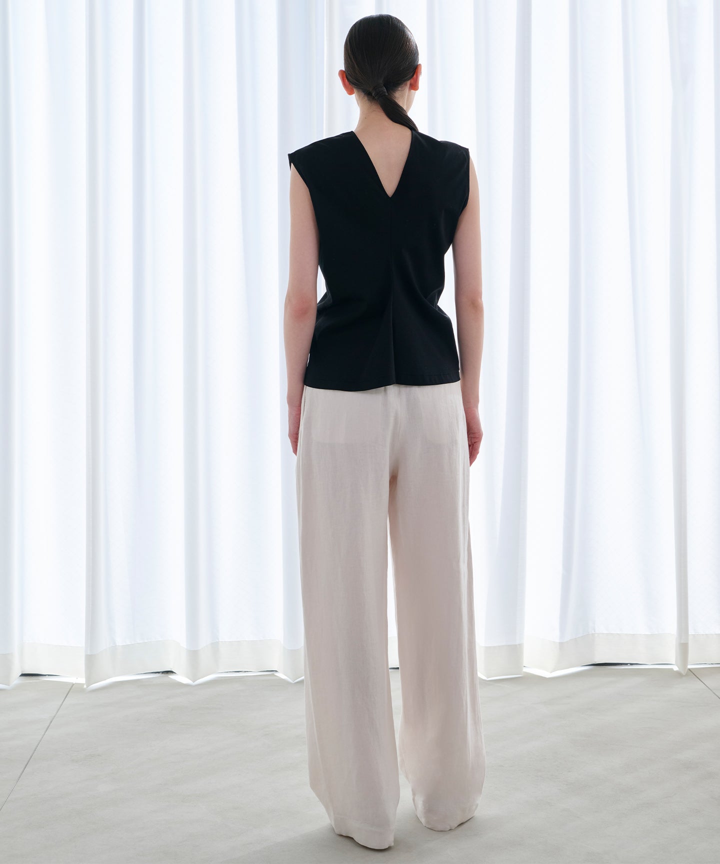 LINEN HERRINGBONE / DOUBLE PLEATED TSUTSUMU PANTS
