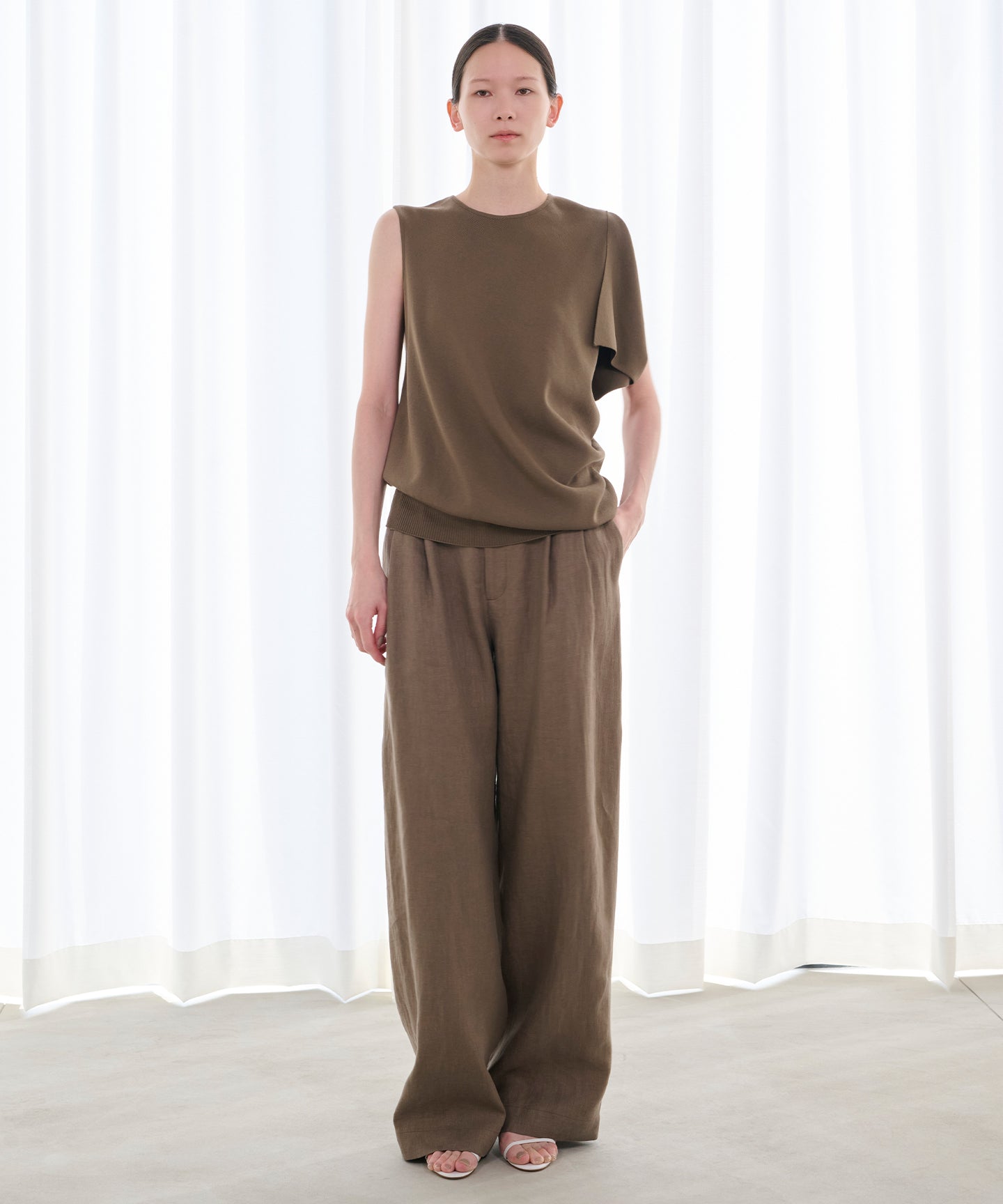 LINEN HERRINGBONE / DOUBLE PLEATED TSUTSUMU PANTS