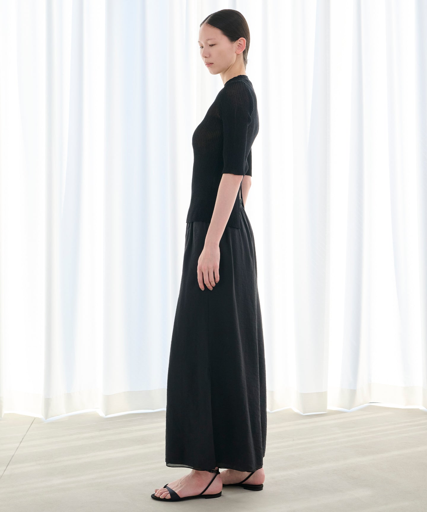 SHEER RIB / RD NK SHORTSLEEVE