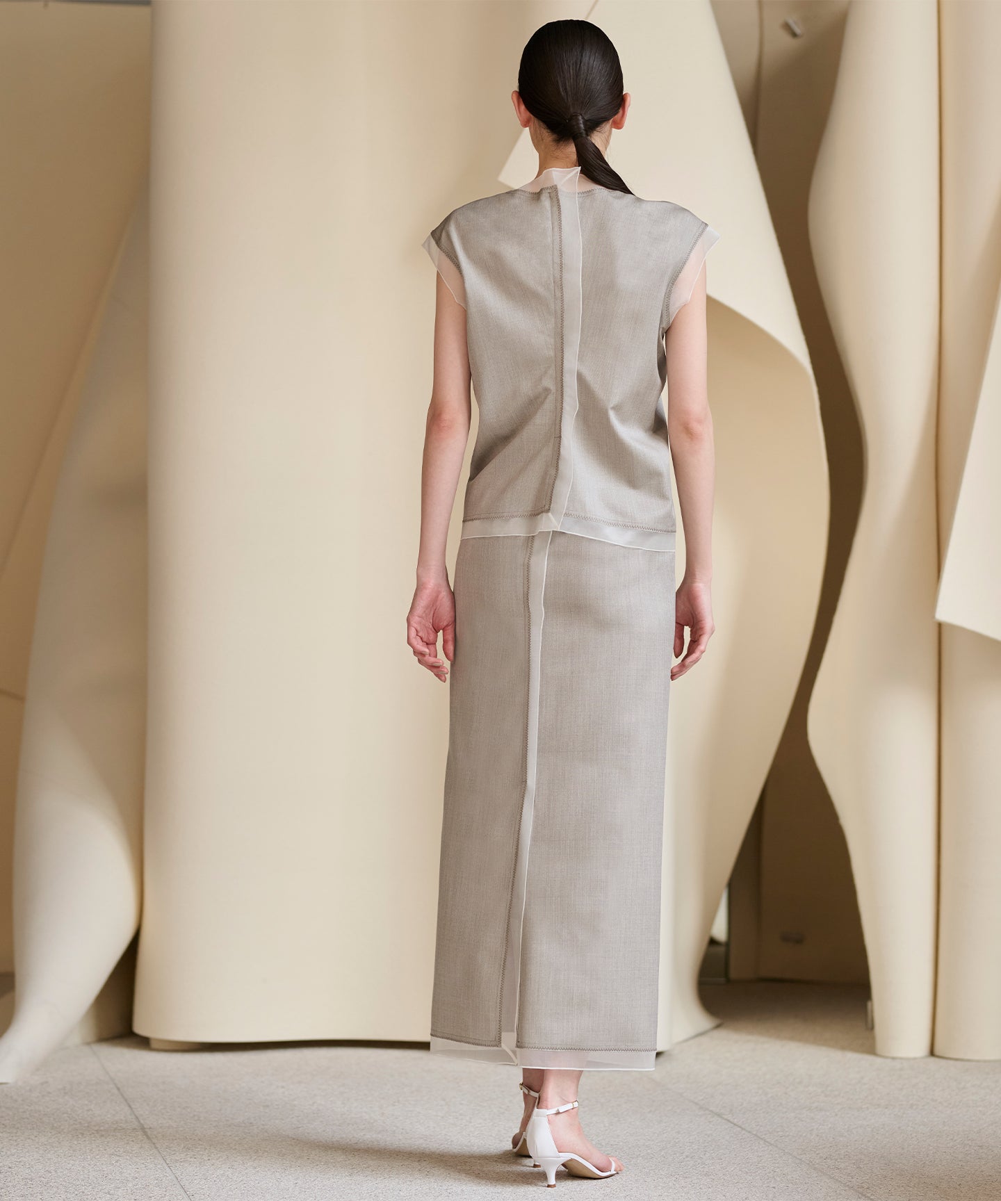 WOOL SILK TROPICAL / TSUTSUMU SKIRT