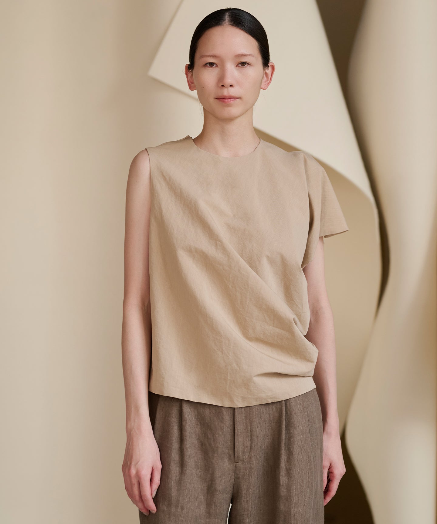 【eclat7.8月号掲載】COTTON PAPER / KASHIGU  REVERSIBLE BLOUSE