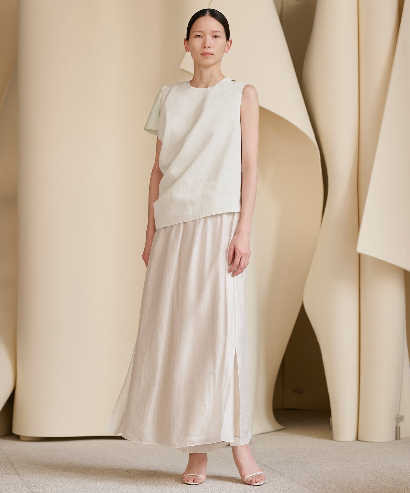 【eclat7.8月号掲載】COTTON PAPER / KASHIGU  REVERSIBLE BLOUSE