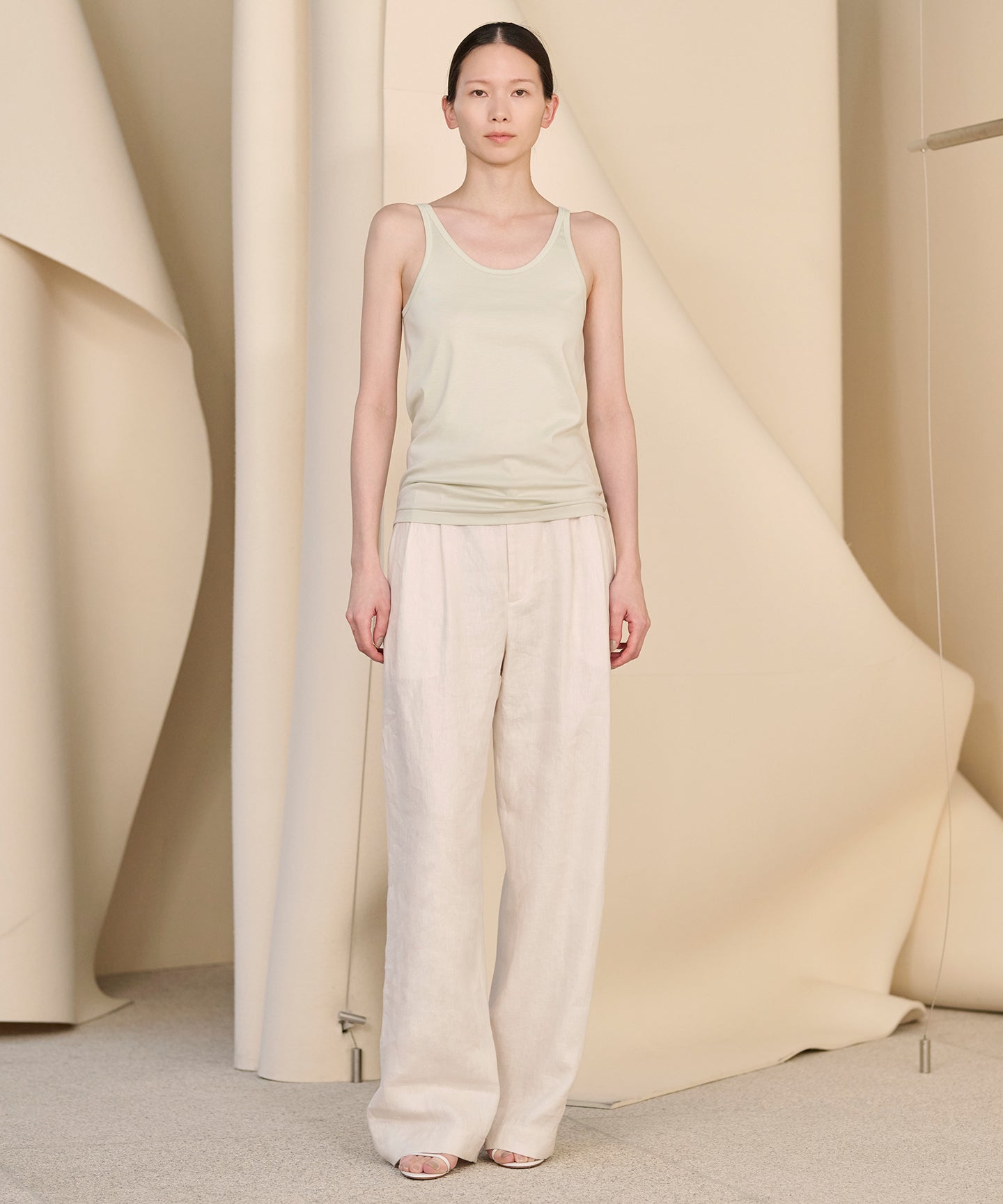LINEN HERRINGBONE / DOUBLE PLEATED TSUTSUMU PANTS