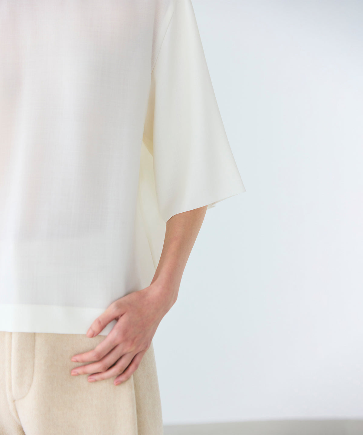 WOOL POLYESTER VOILE / DOUBLE LAYERED SLEEVE T-TOP