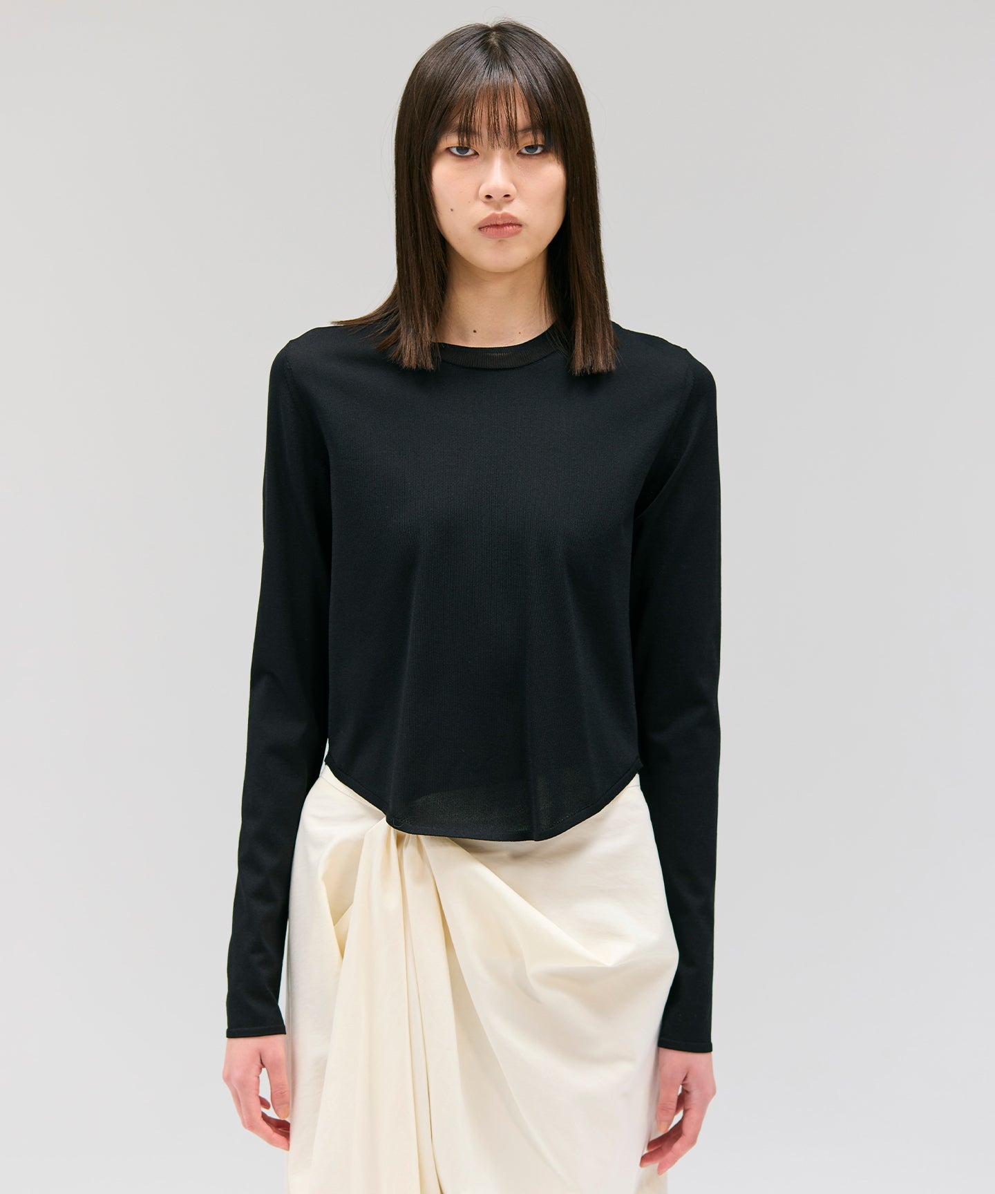 LUSTROUS SYNTHETIC KNIT / TOPS