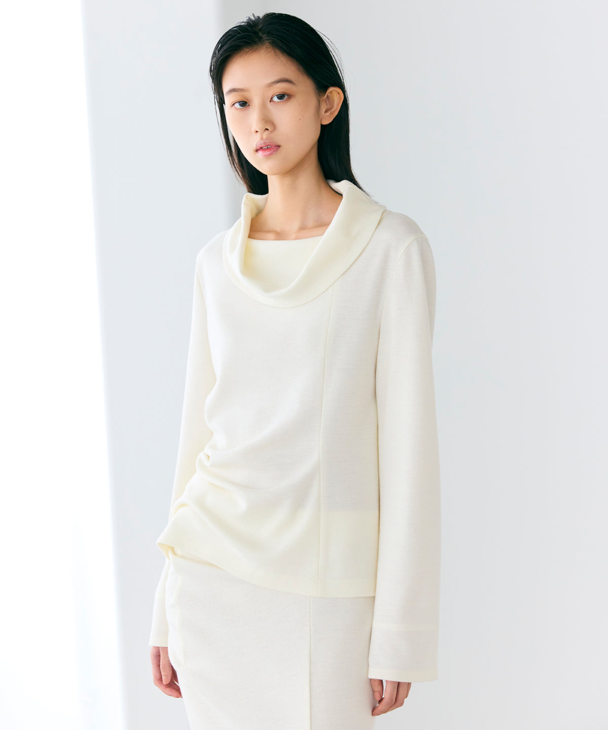 WOOL JERSEY / NUANCE DRAPED NECK JERSEY BLOUSE