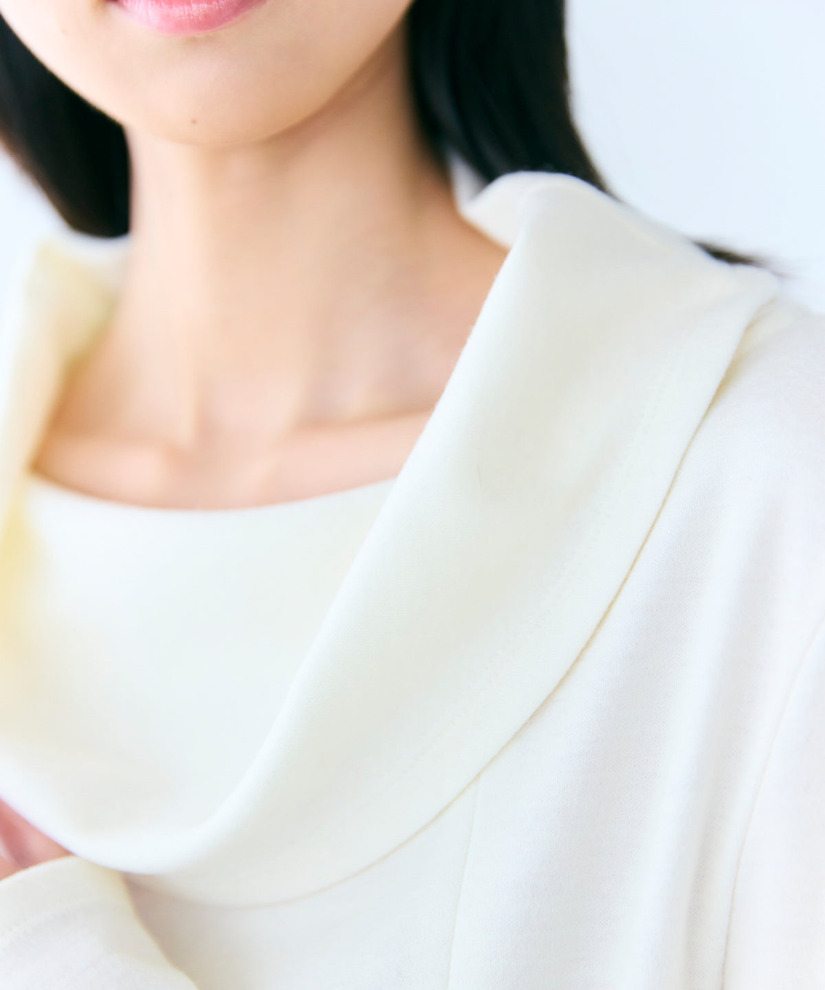 WOOL JERSEY / NUANCE DRAPED NECK JERSEY BLOUSE