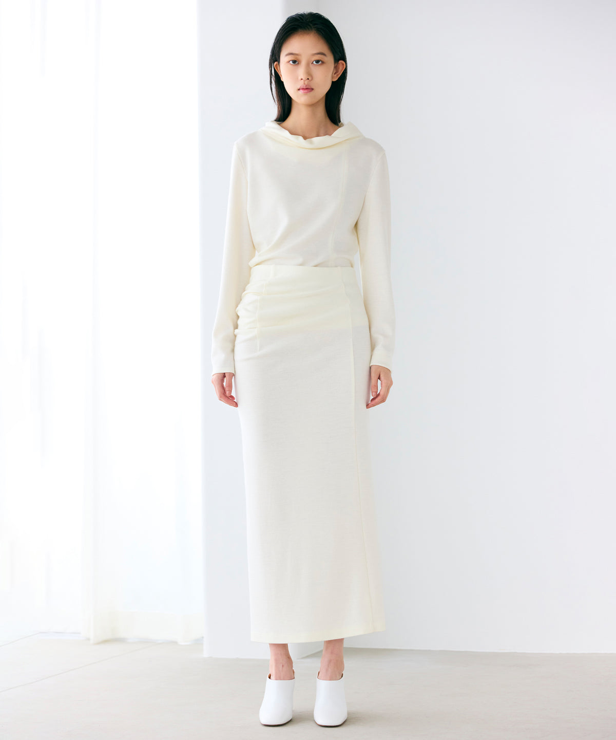 WOOL JERSEY / NUANCE DRAPED NECK JERSEY BLOUSE