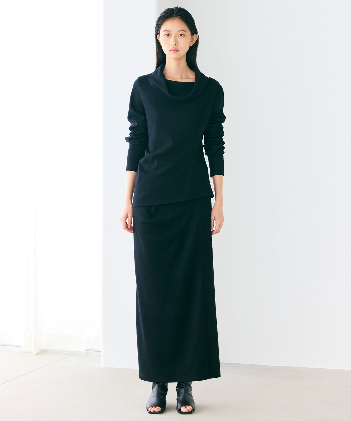 WOOL JERSEY / NUANCE DRAPED NECK JERSEY BLOUSE