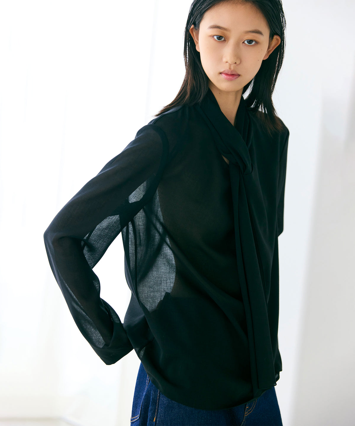 WOOL VOILE / STOLE COLLAR BLOUSE