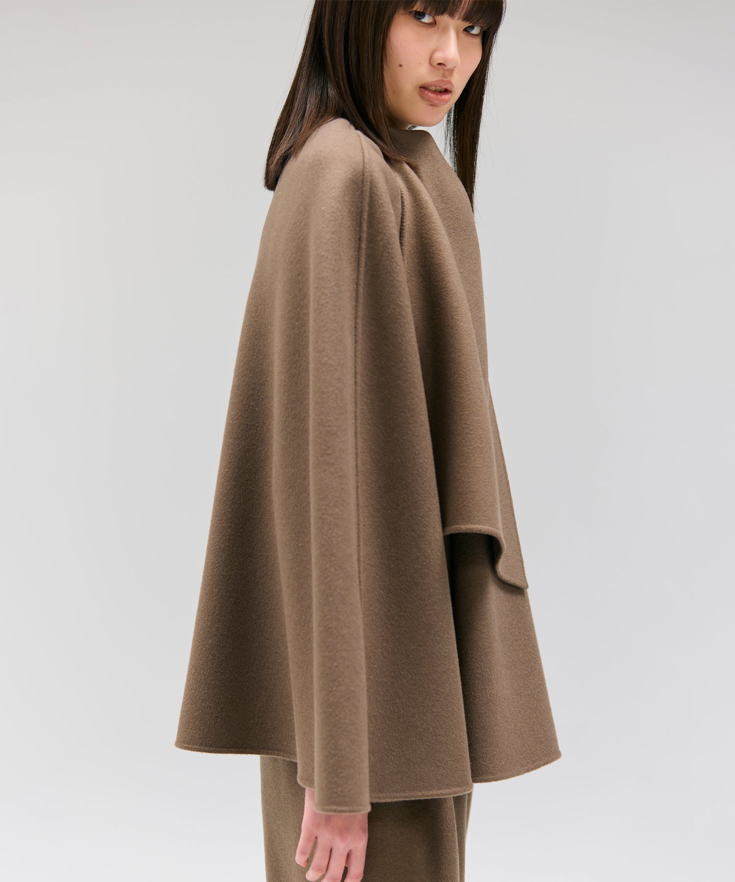 WOOL SPIBER DOUBLE FACE / CAPE