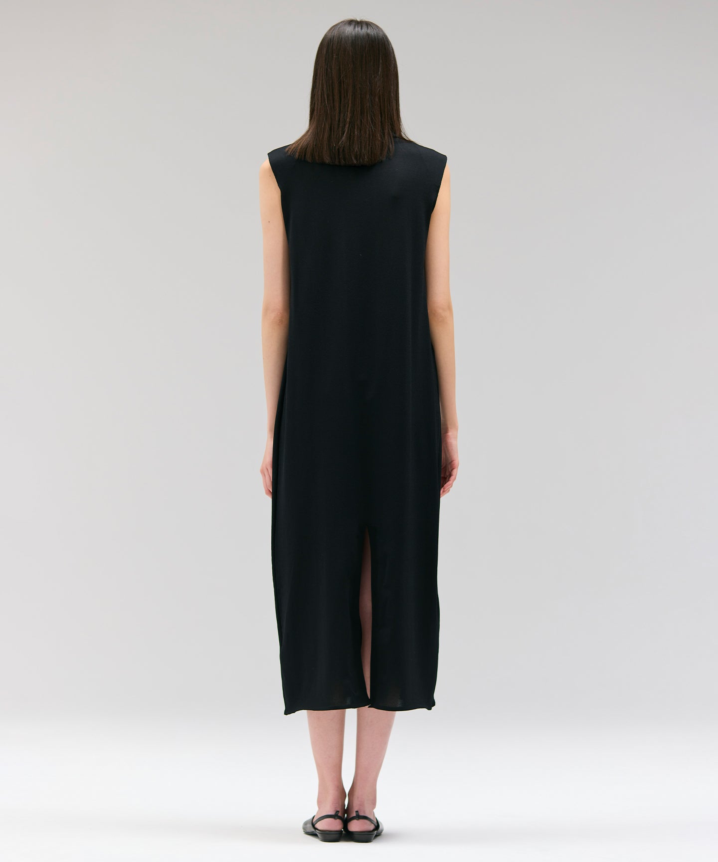 LUSTROUS SYNTHETIC KNIT / DRESS